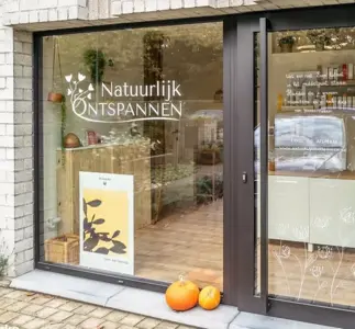 Vitrine Praktijkruimte