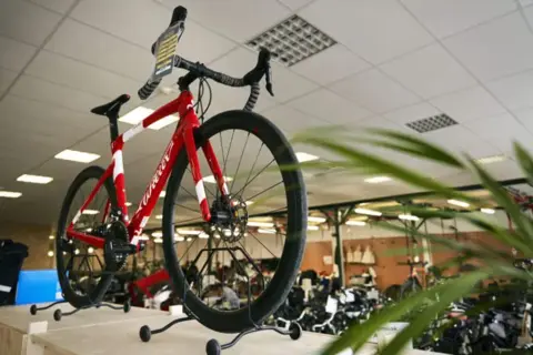 E-bis - fietsenwinkel, refurbished