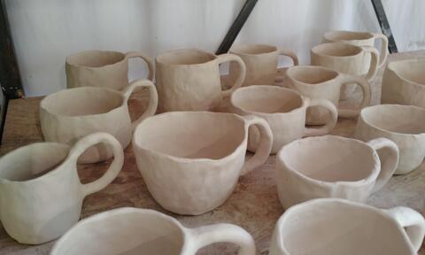 Herentals, Antwerpen Workshop duimpotten tas met oor Klat Keramiek Keramiekles
