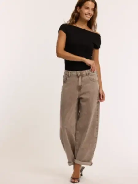 Rowie Soft Brown Balloon Jeans