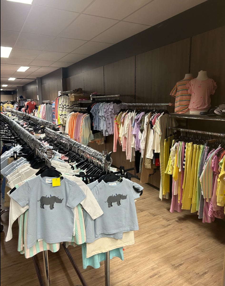 R C Outlet Fashion Grote 3 Daagse Stockverkoop Dames Heren en Kinderkleding in Herentals
