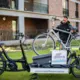 Mobiel fietshersel komt een fiets ophalen