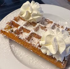 Ontbijten, lunchen of genieten van verse ijsroom bij Bistro Kiosk Hoboken
