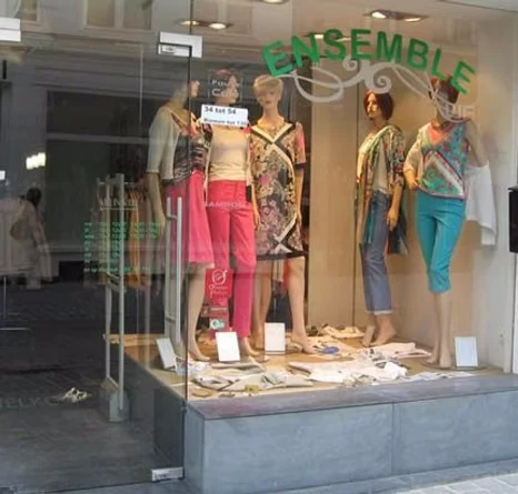 Damesmode in maten 34 tot 54 bij Damesboetiek Ensemble in de Noordzandstraat, Brugge