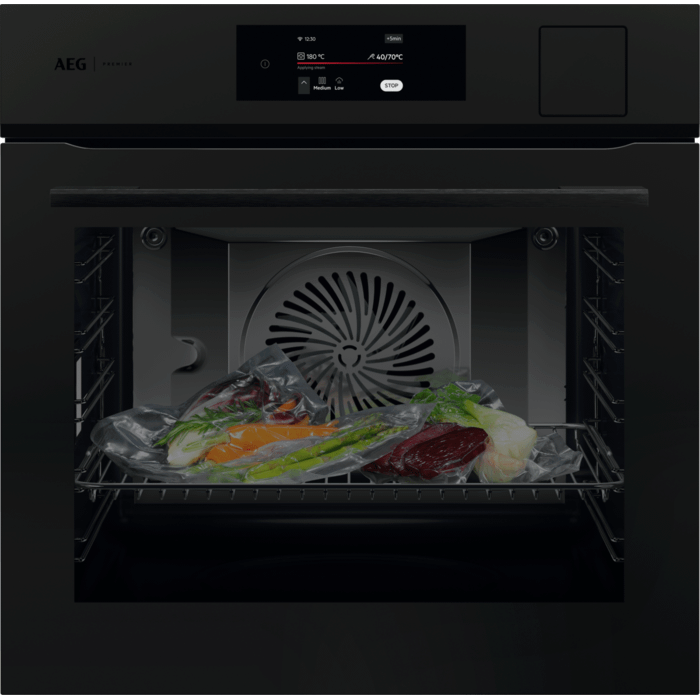 AEG BS7900T SteamPro: stomen, bakken en sous-vide in één oven