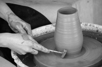 Klat Keramiek Herentals | Workshop pottendraaien op woensdagvoormiddag – 7 & 21 oktober 2026